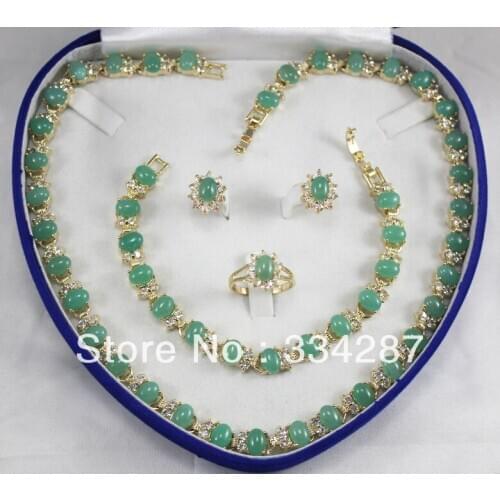 New Listed ! Light green Jades Necklace Bracelet Earring Jewelry Set