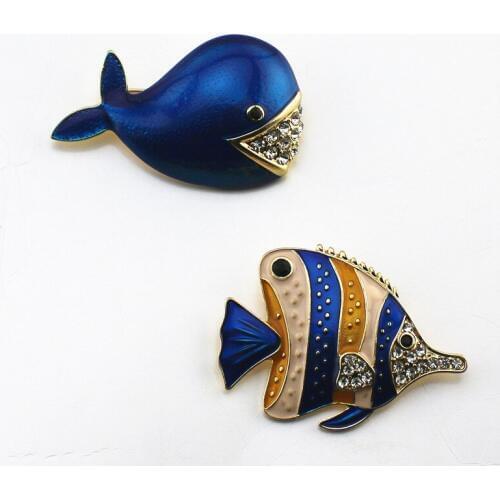 2020 New Japanese and Korean style tropical fish inlaid semi-precious stones Enamel small whale fashion brooch