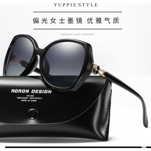 New Luxury Sunglasses Women Inlaid Rhinestone Polarized Sunglasses Ladies Women Sunglasses Color Lenses Diamonds fashion A406