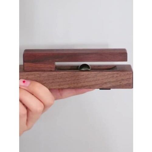 Direct factory modern bathroom accessories solid wooden towel rack wall-mounted bathroom towel rack