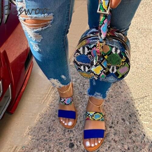 2021 Serpentine Handbags for Women Circular Zipper Fashion Snakeskin Print Womens Bag Sandals Suit Luxury Designer Shoulder Bag