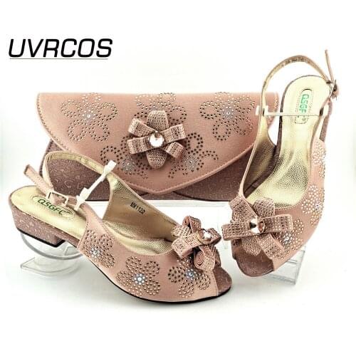 Italian Design 2021 New Arrival Summer African hot Selling Low Heels Ladies Shoes and Bag in Peach Color for Party Mature Sweet