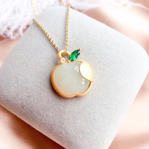 Lovely Apple Design Natural And Real Hetian Jade Pendant Necklaces Fashion Woman Necklaces