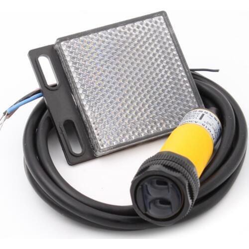 PFM18-C202NA Infrared photoelectric switch Near positive switch mirror reflection feedback reflection sensor switch