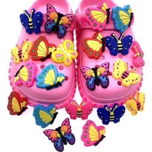 Wholesale 50PCS New Arrival Butterfly Icon Shoes Decoration Cartoon Animal Colorful Croc Jibz Accessories Girls X-mas Gifts