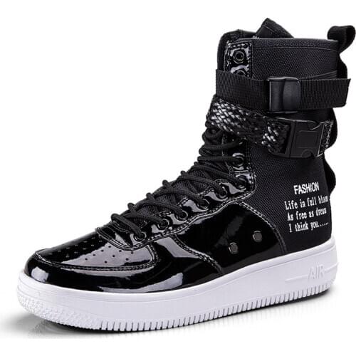 2021 Personality High Top Couple Boots Fashion Solid Color Cool Street Skateboarding Shoes Anti-skid Sole Outdoor Sports Shoes