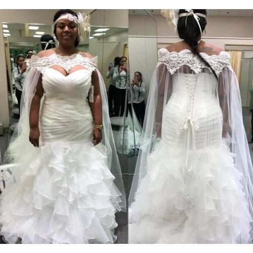 White African Mermaid Wedding Dresses 2022 Off Shoulder Plus Size Lace Bride with Long Bridal Cape Shawl