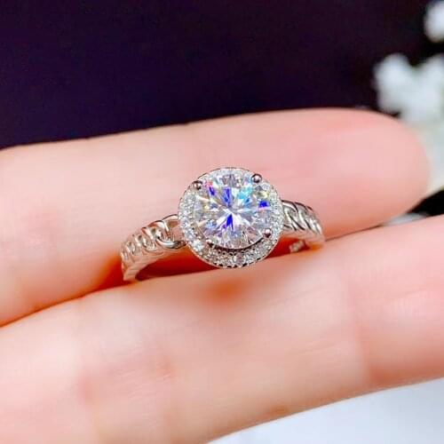 Moissanite,Latest design simple and exquisite 925 Sterling Silver including certificate VVS,D