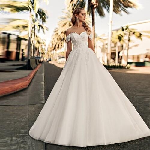 Chic Leaf Appliqués Sweetheart A Line Wedding Dresses Sexy Off the Shoulder Cap Sleeves Lace Up Back Bridal Gowns Sweep Train