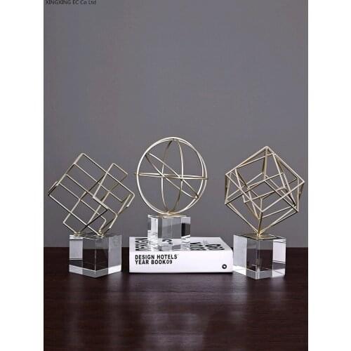 Creative Home Decoration Ornaments Abstract Geometric Metal Ornaments Nordic Living Room Wine Cabinet Office Desktop Ornaments