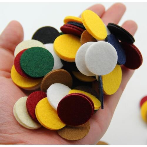 100pcs 2.5CM Colorful Round Nonwoven Felt Patches Fabric Polyester Cloth Felts Pads DIY Bundle For Sewing Toys Dolls Accessories