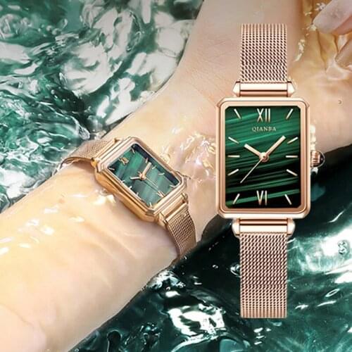 Luxury Green Watch Simple Fashion Watch Ladies Originality Retro Small Square Plate Fashion Watch Waterproof Quartz Watch