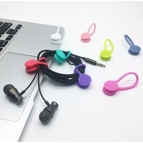 The Desktop Data Cablemagnetic Winder Silicone Material Magnetically Attracted and Fixed To Hang The Earphone Cable
