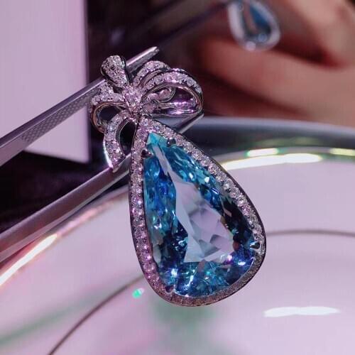H625 Fine Jewelry 8K White Gold AU750 Natural Blue Aquamarine 8.7ct Gemstones Diamonds Ladys Pendants for Women Fine Necklace