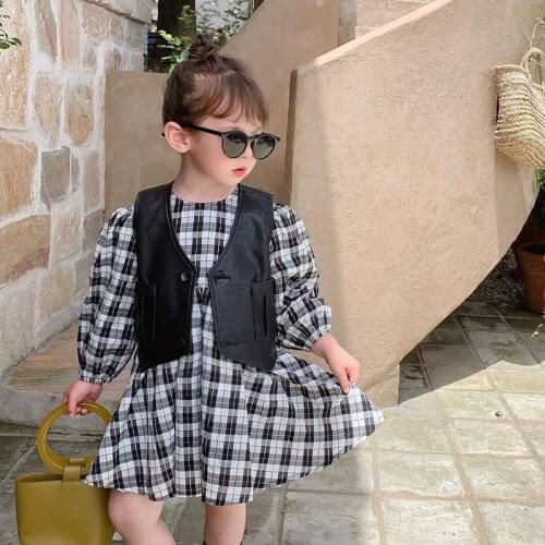 Childrens Clothing Girls Vest 2021 Autumn New Korean Solid Color Simple Childrens Cute Warm Sleeveless Cardigan Vest