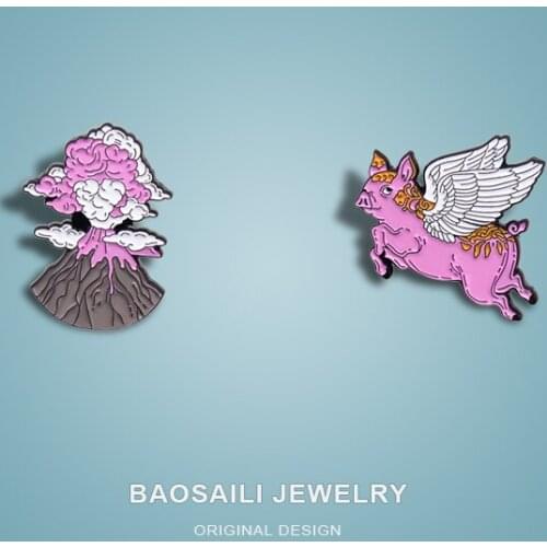 Enamel Label Pins Hat Badge The Pink Pig Spreads Its Invisible Wings And Flies High In The Sky. Fashion Combination Brooch