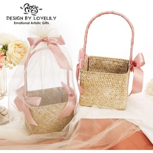 Wedding Companion Gift Box Large Female Bridesmaid Companion Gift Box Walking Heart Practical Use Hand-Carrying Knitting Basket