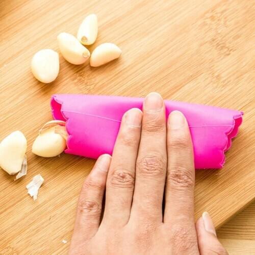 1pc Silicone Garlic Peeler Tools Barrel Peeling Easy Tools Garlic Kitchen Peeled Tools Kitchen Tool Random Color B8G2