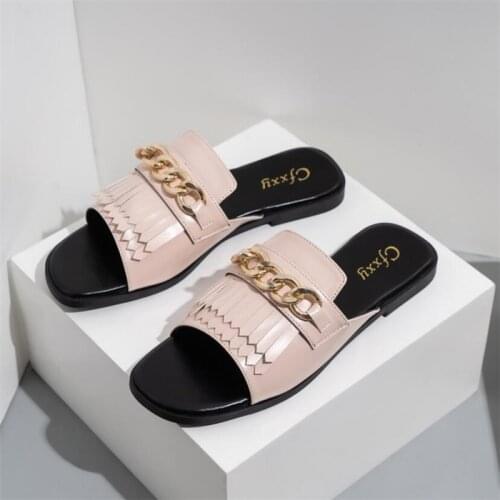 Hot Women summer slippers Fashion Metal chain tassel flat bottom womens slippers Non-slip flat One-word womens slippers