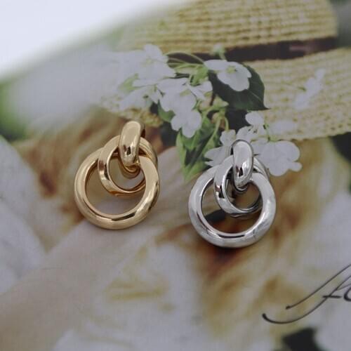 Xujiafu Stud Earrings