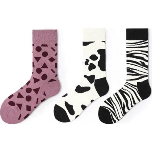 Wholesale White and Black Cow Pattern Fashion Socks Sport Crew Socks Women Cute Socks Kawaii