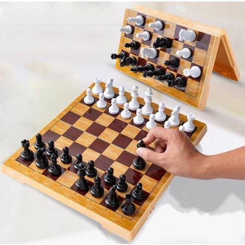 Hot High Qulity 2 Sizes Portable Chessboard Folding International Classic Chess Set For Party Family Activities