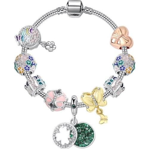 Pan Family Bracelet Clover Pendant Garden Wind Beaded Bracelet Butterfly Wreath Beaded Bracelet Wholesale