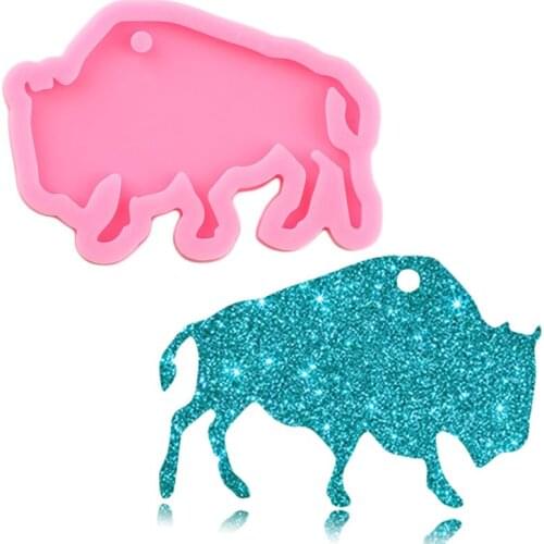 Shiny Bullfight Silicone Keychain Mold Bull Jewelry Making Epoxy Resin Mould Polymer Clay Pendant Craft Custom Keychains Moulds
