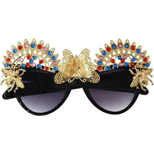 New Brand Baroque Cat Eye Flower White Sunglasses Luxury Women Gems Sun Beach Crystal Rhinestone Sunglasses Gift For Girls