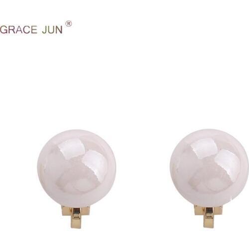 Korea Style Simulated Pearl Taro Beads Shape Clip on Earring for Women Fashion Lovely Without Pierced Earrings Factory Wholesale
