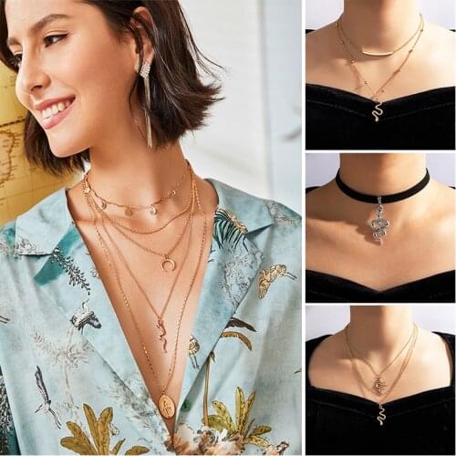 Docoan Charming Snake Pendant Necklace for Women Bohemian Pearl Colorful Crystal Moon Clavicle Chain Party Jewelry Accessories