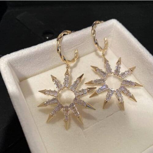 Luxury Famous Brand Fashion Drop Earrings Vintage Jewelry for Woman Party Gift