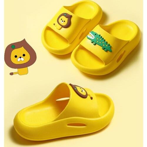 Cute Cartoon Family Matching Summer Shoes Sandals Slippers For Kids Men Women Indoor Home EVA Soft Thick Sole Portable Slides