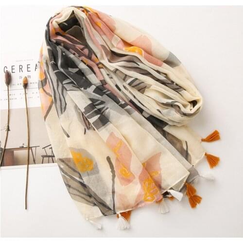 2021 Newest Women Leaf Printed Scarf Tassel Scarf Cotton Scarf Shawls Wraps Hijabs