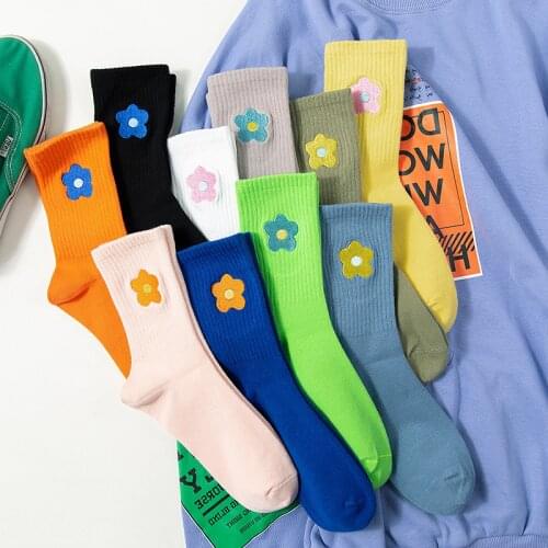 Glowing Future Women Socks Fashion Kawaii Cute Cotton Embroidery Flower Girls Sokken Trendy Sweat Breathable Lovely Casual Sox