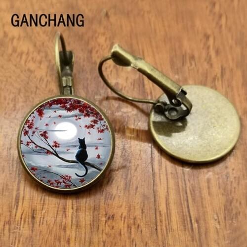 Glass black and white two cat earrings ladies fashion glass cabochon earrings jewelry