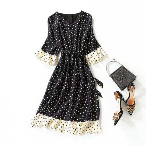 Womens American European and wear 2021 summer new style Seven-point sleeve V-neck flower print contrast color silk dress