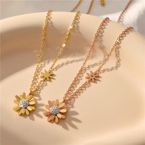 Korean Style Fashion Crystal Little Daisy Pendant Women Necklaces Ladies Stainless Steel Chokers Necklace Female Party Jewelry