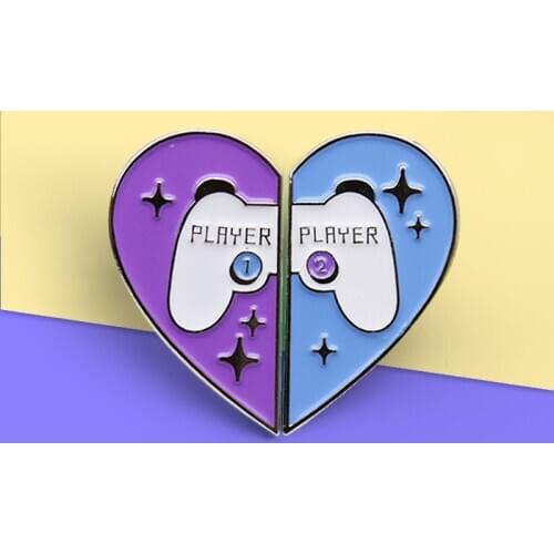 2pcs/set Broken Heart PLAYER Game handle Enamel Pins Fashion friend Brooch for Lover Denim Metal Badge Pin Backpack Jewelry Gift