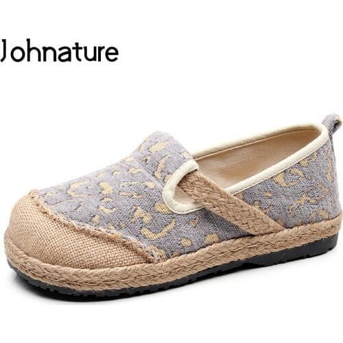 Johnature 2020 New Spring/autumn Handmade Retro Round Toe Leopard Shallow Cloth Slip On Shoes For Women Linen Cotton Shoes Flat