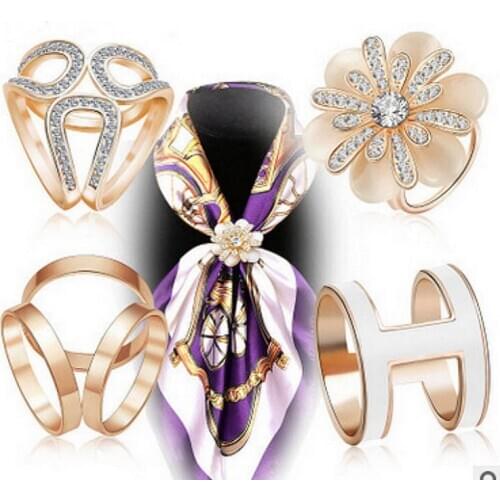 Silk Scarf Buckle Three Rings Cartoon Pearl Brooch Camellia Brooch Crystal Shawl Buckle Female Jewelry Gift