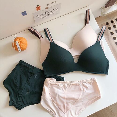 Wriufred Contrast shoulder strap on thin and thick bra set seamless gathered lingerie sets love pattern underwear plus size