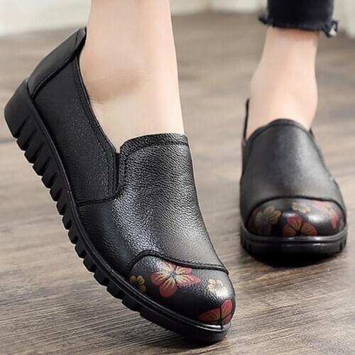 Womens Shoes Made of Genuine leather Large size 4.5-9 Slip-on Flat shoes women Damping Non-slip Flat shoes 2020