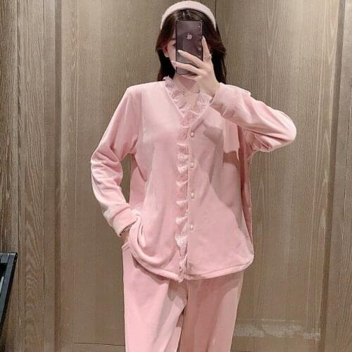 Autumn Winter Warm Long Sleeve V-neck Lace Pajama Set Women Pink Velvet Homewear Pijama Elegant Sleepwear