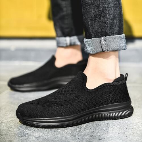 Light Mens Casual Sneakers Comfortable Driving Shoes Summer Slip-on Sneakers Breathable Men Casual Sports Shoes Big Size 38-46