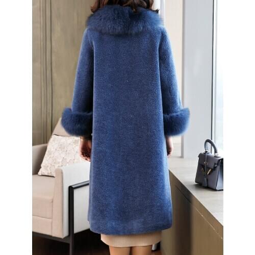 New 2020 100% Wool Real Fur Coat Women Winter Warm Fox Fur Long Parka Female Sheep Shearing Overcoat manteau femme hiver LX2431