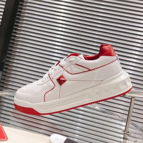 Women casual shoes genuine leather rivet Sports and leisure shoes Men white shoes