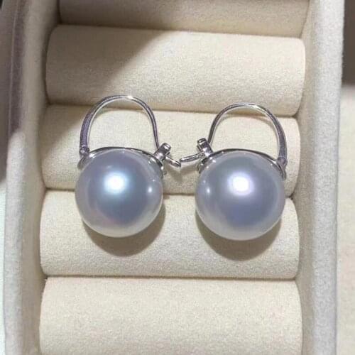HENGSHENG Elegant 18k White Gold Earrings 10-11mm Natural-Ocean White Pearls Stud Earrings For Women Fine Jewelry