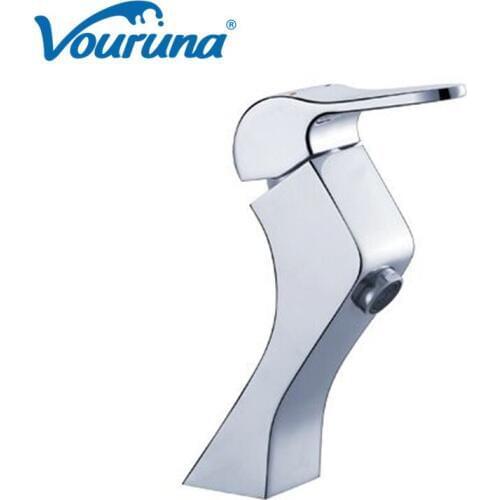 2018 Wholesale Solid Brass Chrome Deck Mounted Single Hole Bathroom Sink Faucet Mixered Basin Water Tap