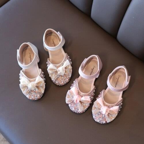 Girls Sandals 2021 Summer Pearl Bowknot Rhinestone Princess Shoes Soft Sole Flats Leather Shoes Sweet for Wedding Fashion Chic